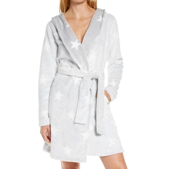 Ugg Grey/White Stars Cozy Fleece Miranda Cozy Fleece Hoodie Belted Wrap Robe NWT - Picture 9 of 17
